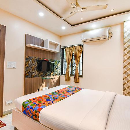 Fabexpress Scholer Motel Kolkata Luaran gambar