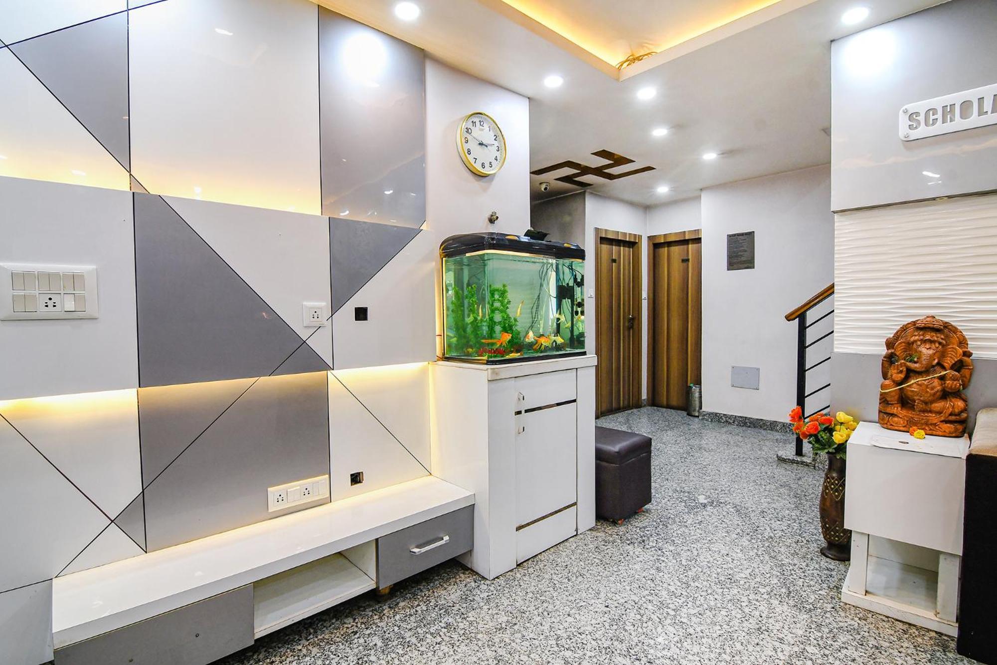 Fabexpress Scholer Motel Kolkata Luaran gambar