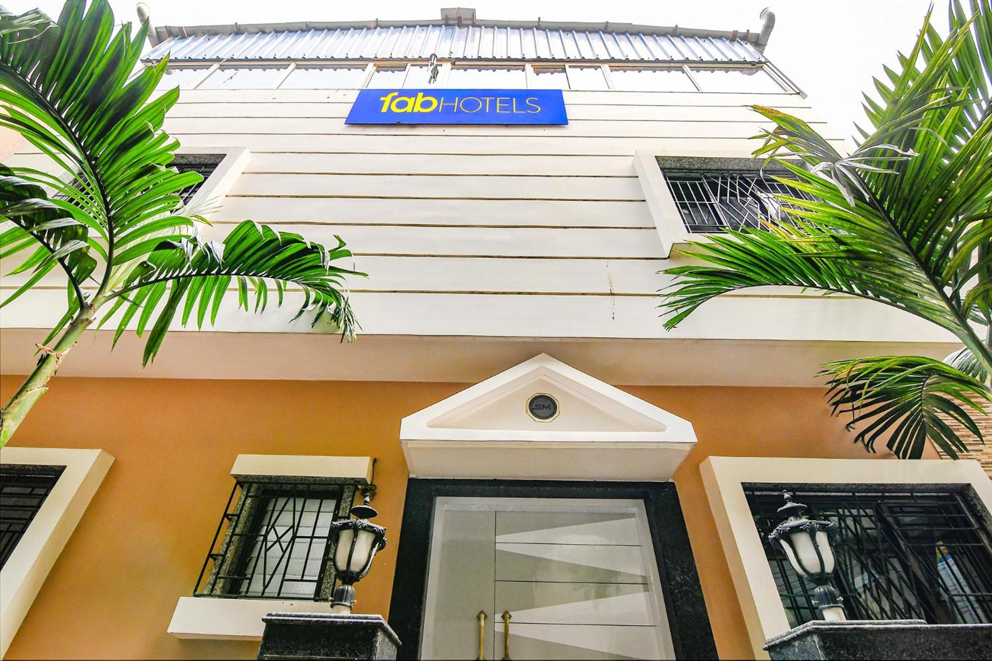 Fabexpress Scholer Motel Kolkata Luaran gambar
