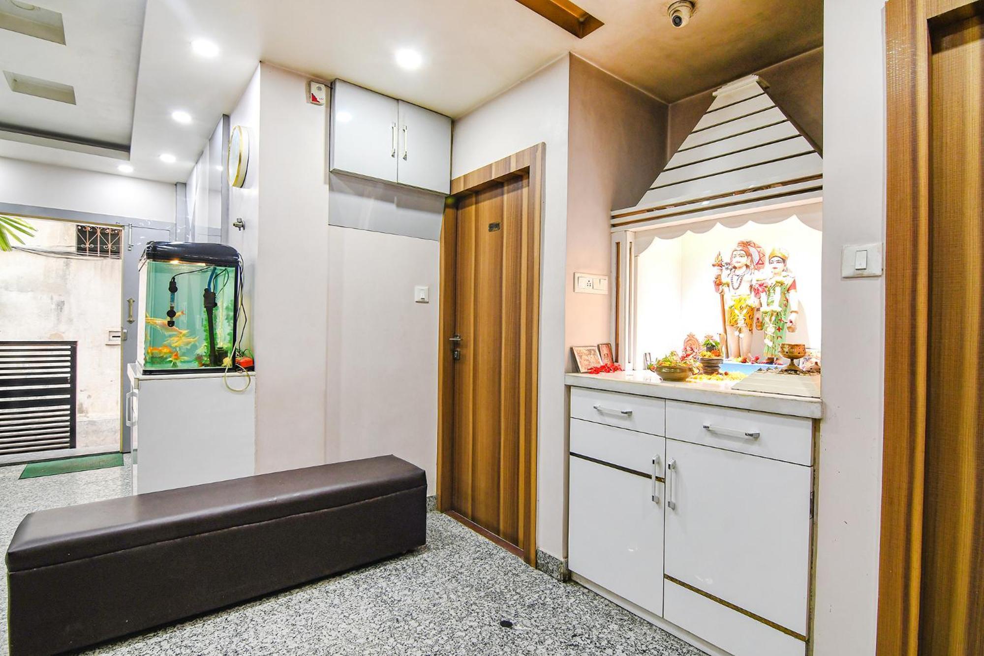Fabexpress Scholer Motel Kolkata Luaran gambar